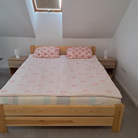 Atkacs Home Γκιόρ Εξωτερικό φωτογραφία